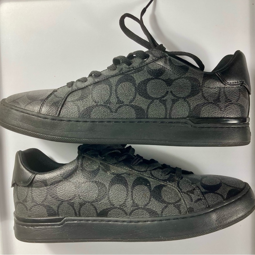 Coach Men's Signature Clip Low Top Sneakers in Charcoal Black Size 10
